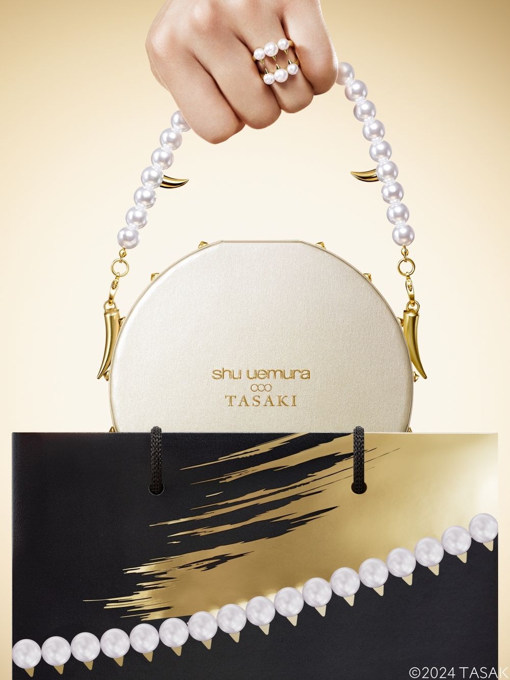 優雅與叛逆的結合！植村秀攜手高奢珠寶「TASAKI」限量聯名彩妝，珍珠手提眼影盤必搶珍品！-3