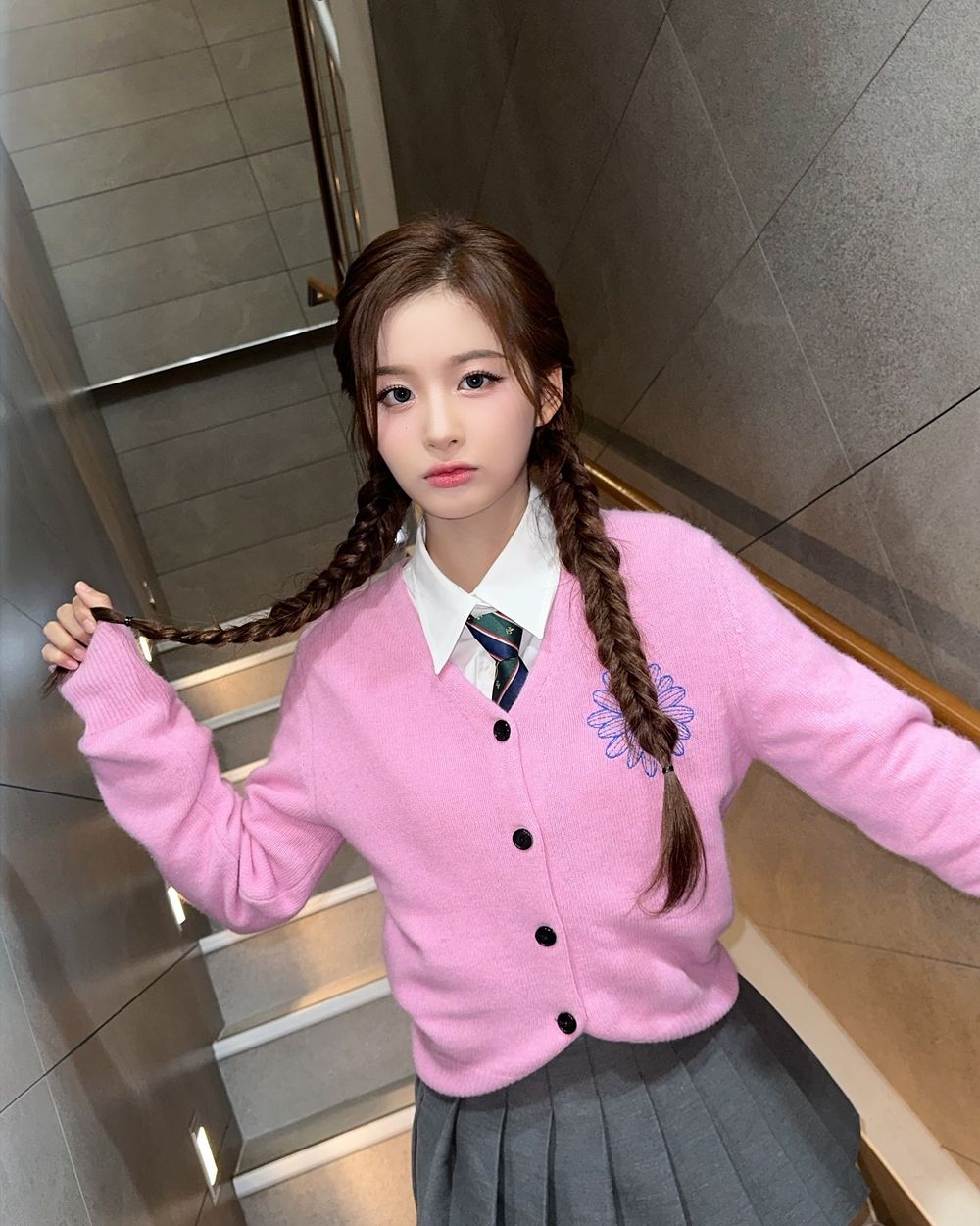 2024韓國10代網友最常搜尋的KPOP女偶像！Karina、員瑛人氣不相上下，這位女愛豆獲封話題女王！-5