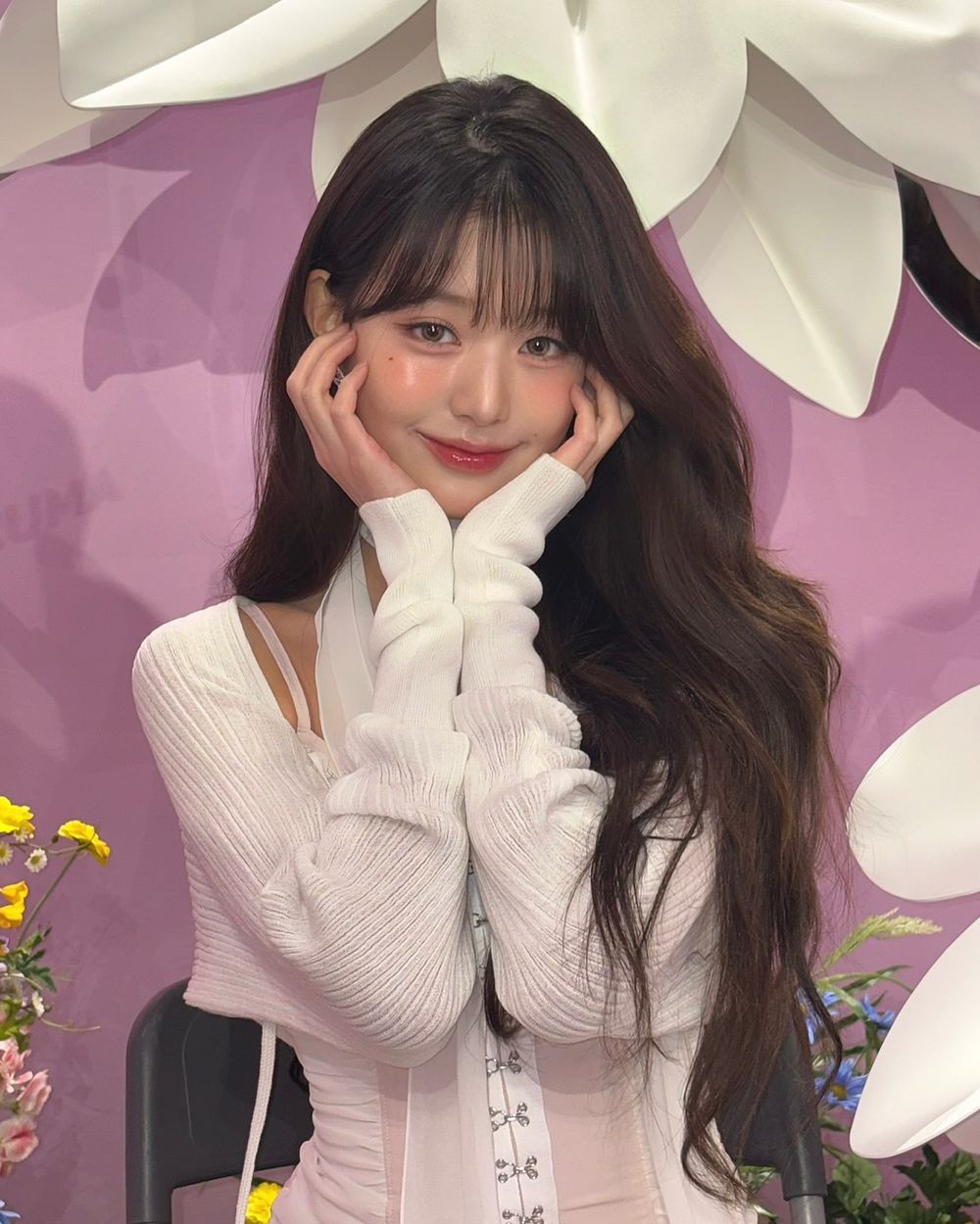 2024韓國10代網友最常搜尋的KPOP女偶像！Karina、員瑛人氣不相上下，這位女愛豆獲封話題女王！-18