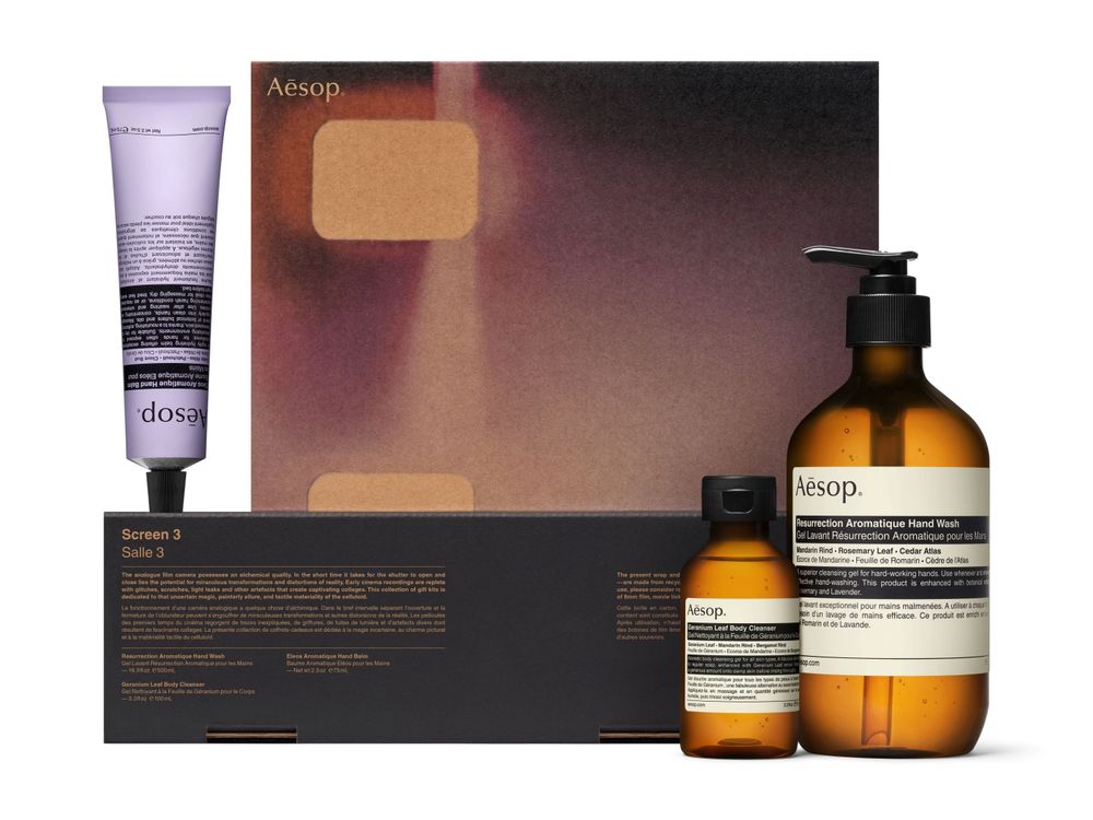 每年最期待！Aesop「2024季節性禮盒系列」向電影藝術致敬，帶有故事情節的禮盒包裝，太有品味了！-8