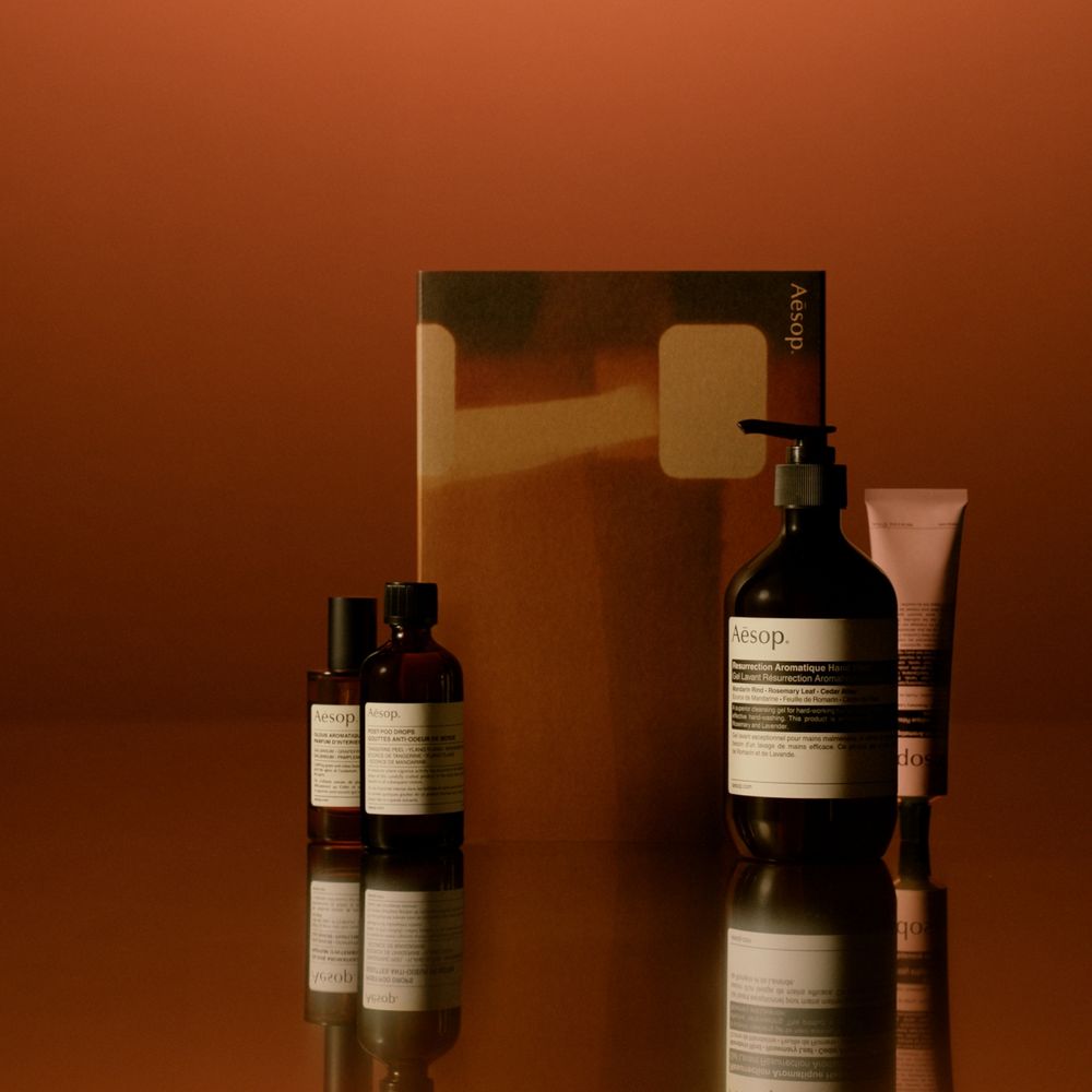 每年最期待！Aesop「2024季節性禮盒系列」向電影藝術致敬，帶有故事情節的禮盒包裝，太有品味了！-7