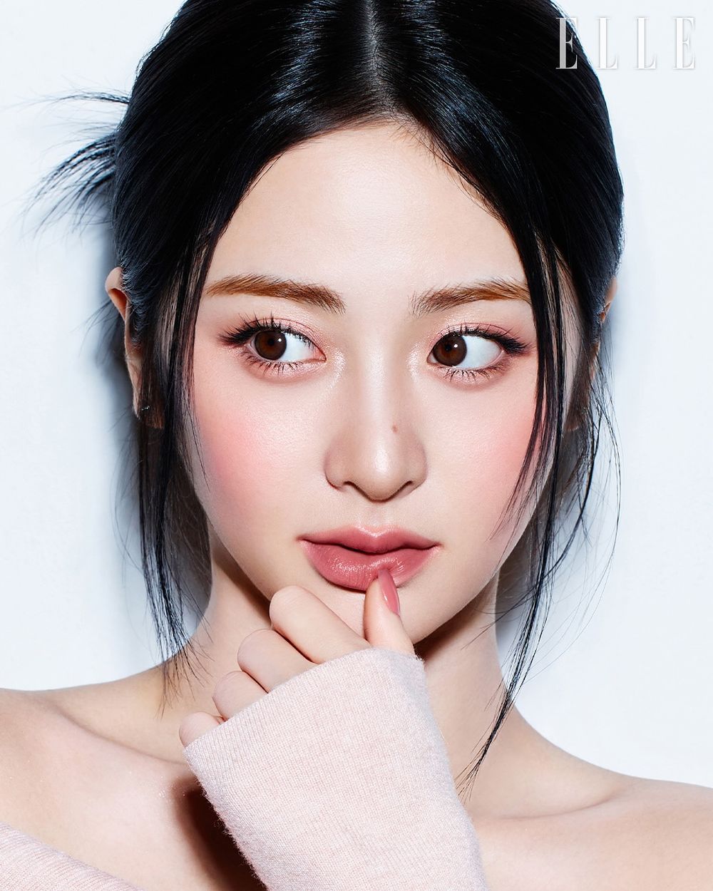 2025韓星同款新品唇彩推薦！張員瑛霧唇、Rosé豐翹潤唇、允貞子彈唇膏...，愛用色號全解析！-2