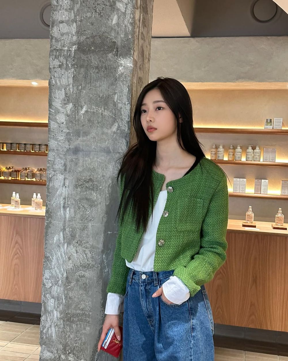 身高150怎麼穿？嬌小女愛豆私藏「5招增高穿搭術」竟然連包包大小也是關鍵？！-2