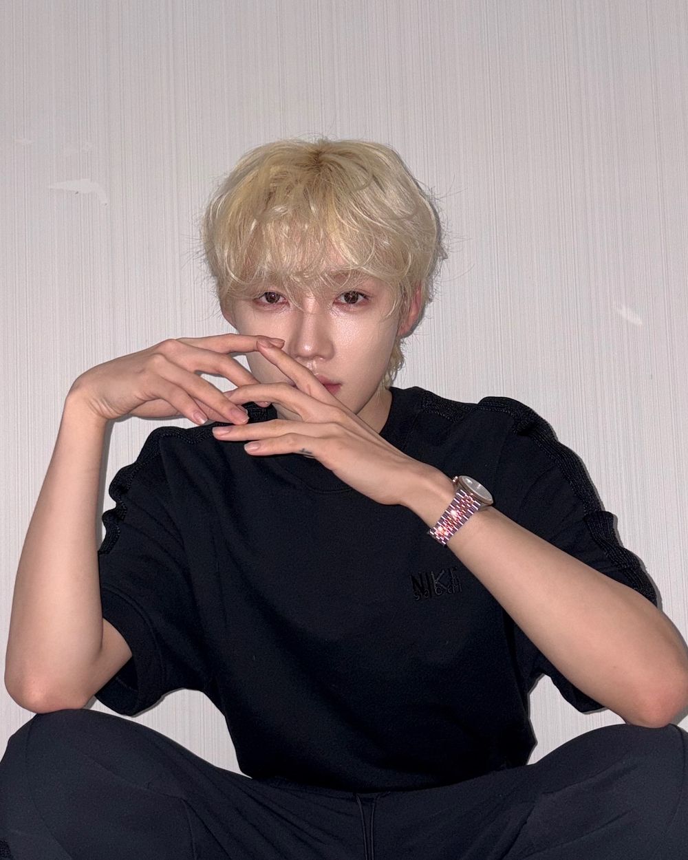 盤點7位簽名特殊的KPOP偶像！Momo、瑟琪圖案設計太可愛，I.N「沙漠狐狸」簽名亮點滿滿！-4