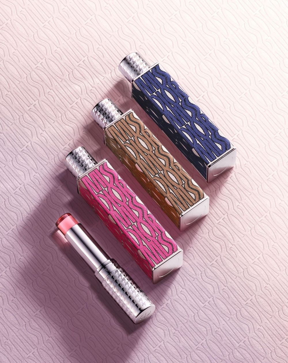 「MISS DIOR訂製愛戀快閃店」浪漫登場！迪奧香膏限量高訂外殼、客製化手工蝴蝶結香水瓶身...化身最奢寵情人節禮物！-22