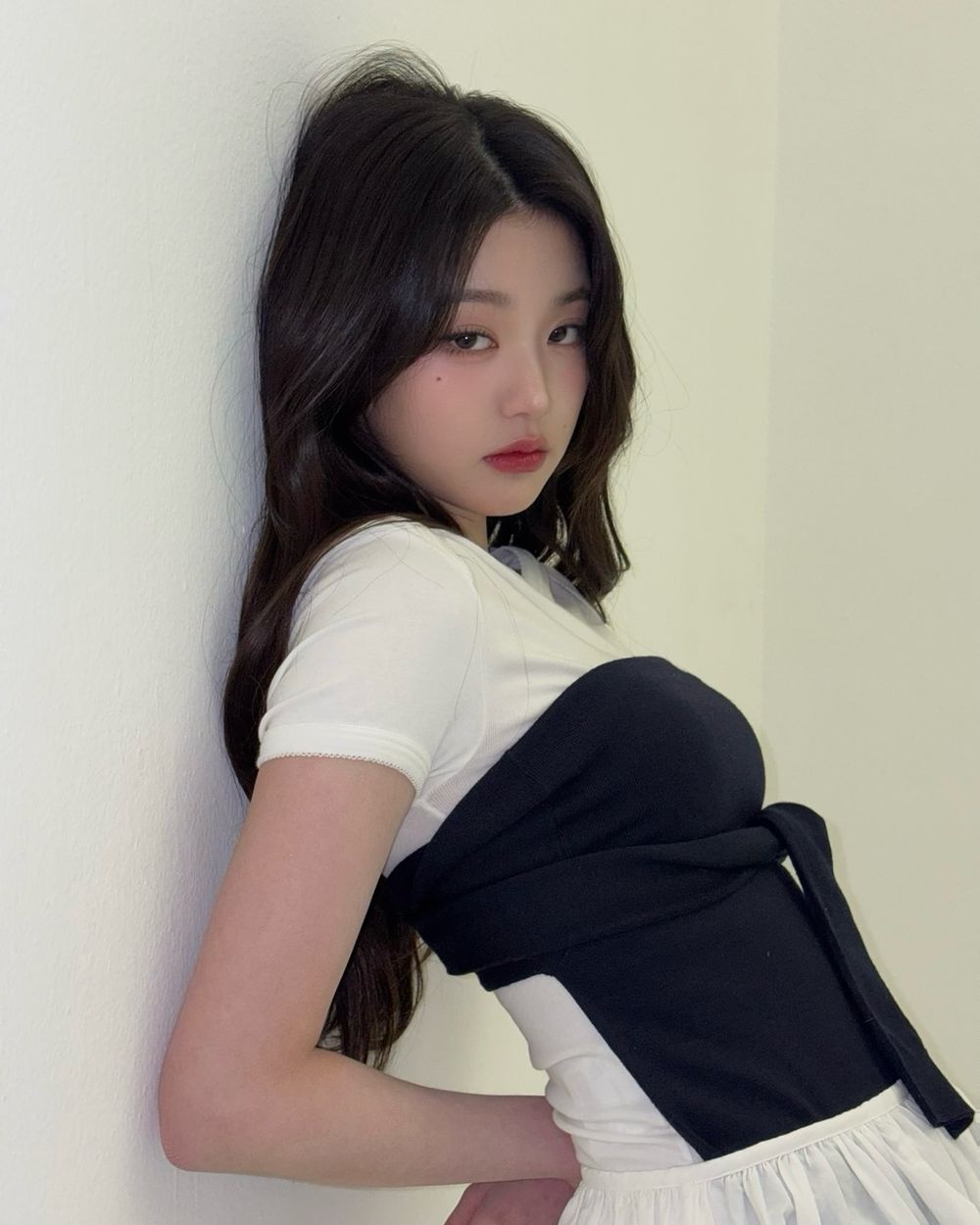 日本網友票選7位最想擁有的韓國女偶像臉孔！Karina、張員瑛都上榜，Sana被封甜妹天花板！-12