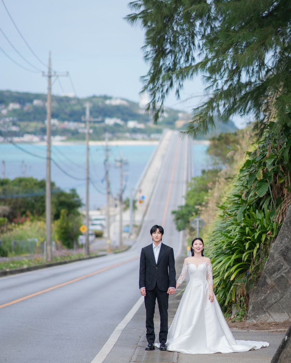 婁峻碩、焦凡凡沖繩婚禮照片曝光！根本最夢幻婚紗拍照範本、搭配珠寶都是Tiffany的！-7