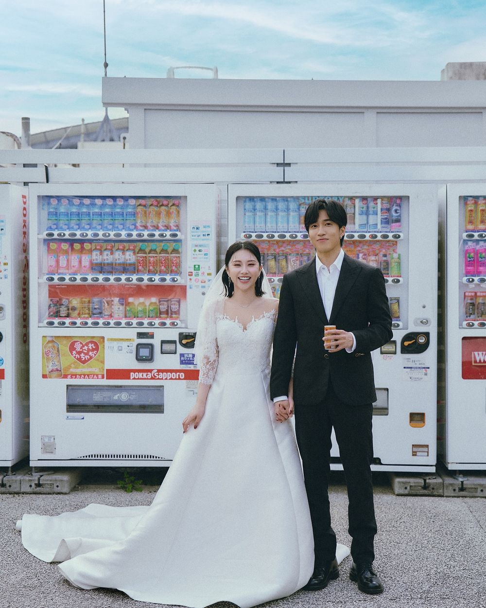 婁峻碩、焦凡凡沖繩婚禮照片曝光！根本最夢幻婚紗拍照範本、搭配珠寶都是Tiffany的！-8