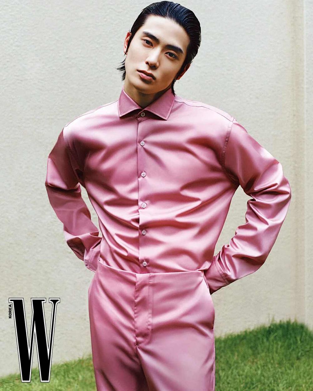 韓網評選7位「畫報匠人」KPOP男偶像！車銀優、珉奎性感爆表，Felix花美男風格引發熱議！-15