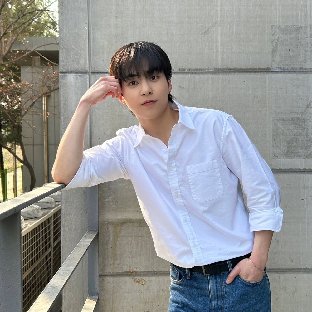 韓網公認6位「最強童顏」KPOP男偶像！Jin少年感爆棚，金在中、東海出道多年顏值依然在線！-6