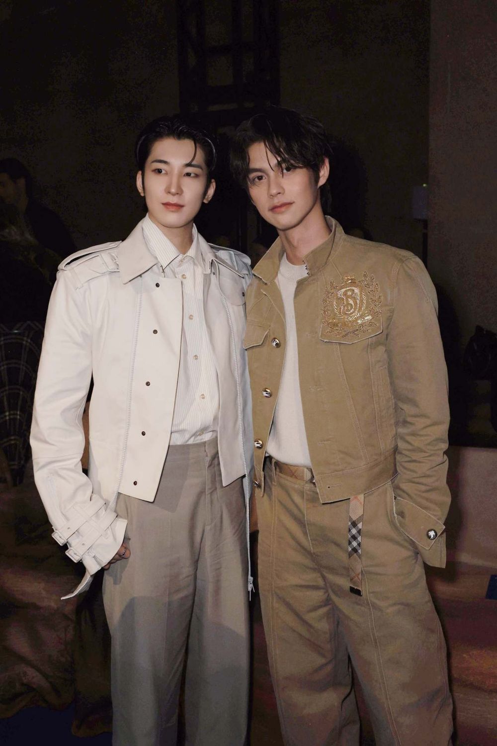 SEVENTEEN圓佑王子駕到！Burberry大秀顏值稱霸全場、和泰星Bright合照畫面太好看！-3
