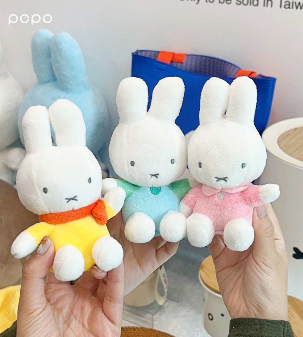 7-11最新集點小物是Miffy兔！萌翻天「米飛兔絨毛吊飾、大頭保冷袋、雙面抱枕」全都想帶回家！-12