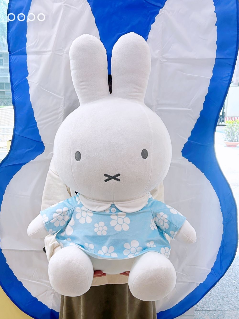 7-11最新集點小物是Miffy兔！萌翻天「米飛兔絨毛吊飾、大頭保冷袋、雙面抱枕」全都想帶回家！-8