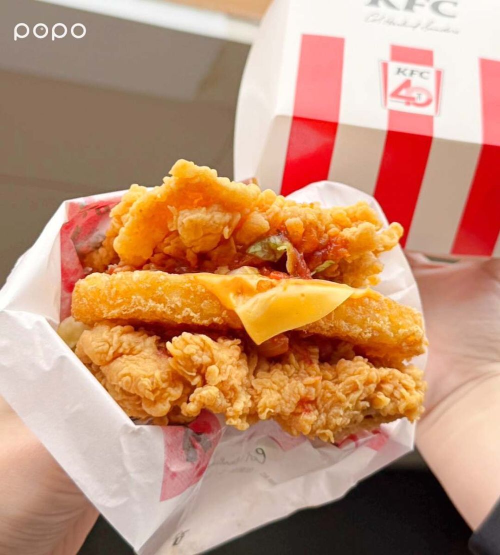 2025春季必吃速食新品推薦！肯德基超狂「炸雞薯餅堡」、達美樂「熔岩披薩馬芬」全都好想吃！-3