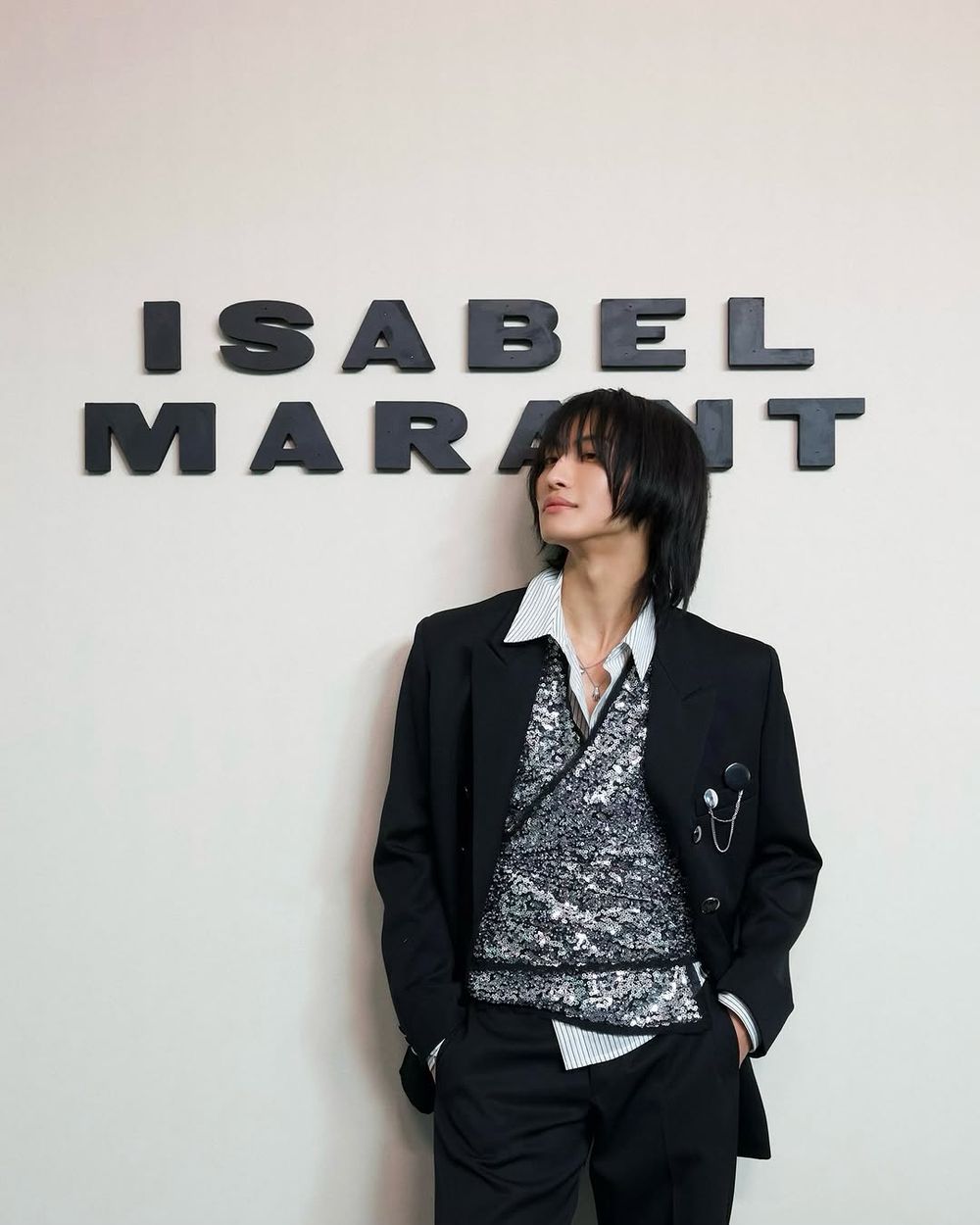 Isabel Marant大秀驚喜！ATEEZ大哥「星化」走上伸展台！台步超穩連外媒都狂讚！-3