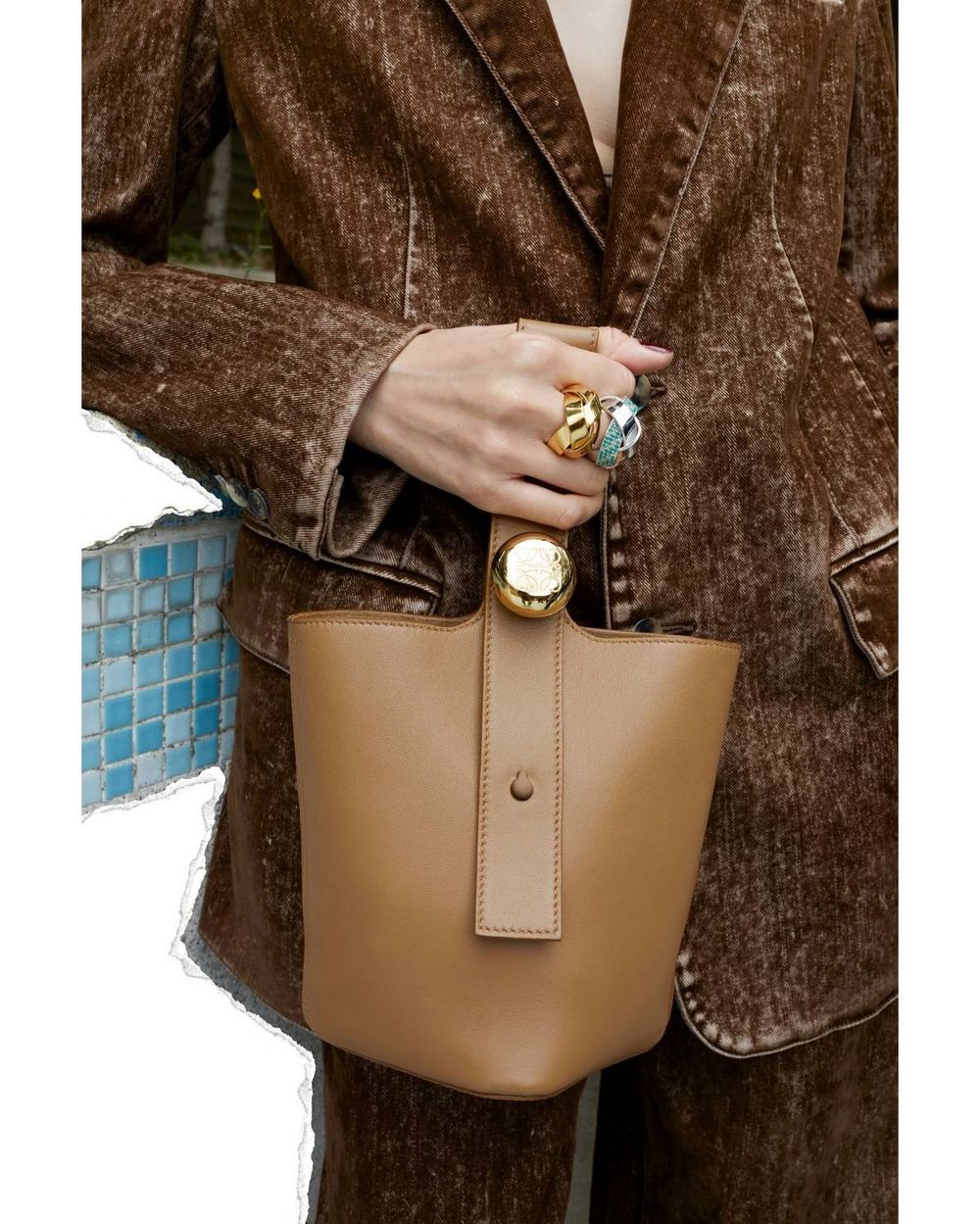 2025奢牌水桶包新清單！CHANEL 25絕對保值，LV、GUCCI新款櫃上默默賣超好！-3