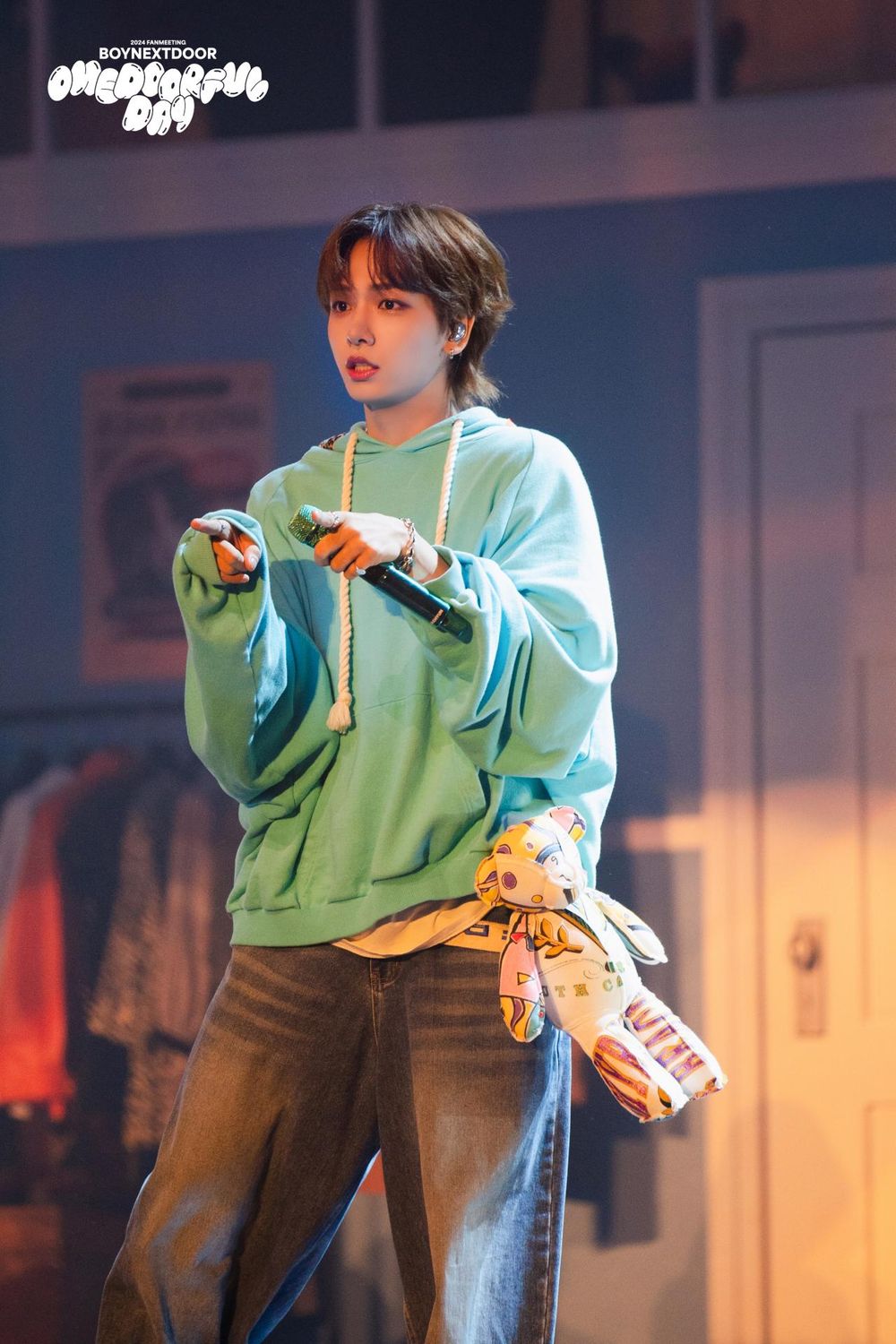 韓網熱評選7位可愛與性感魅力兼具的男偶像！Jin、明宰鉉都上榜，珉奎私下超愛撒嬌！-14