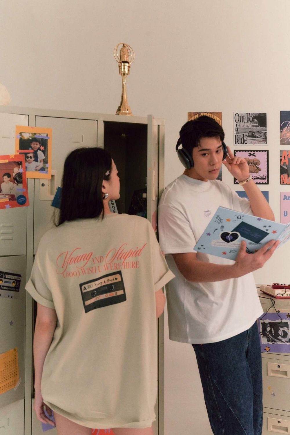 SQUAREBEAR和AC周予天聯名！復古T恤打造「高級版情侶穿搭」好看到想包色！-4