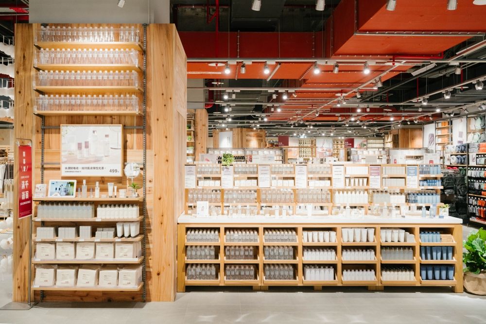 無印良品插旗南港LaLaport！Q翻台灣黑熊擴香石、日妞瘋搶行李箱搶先開賣，這13天還有滿千送百！-5
