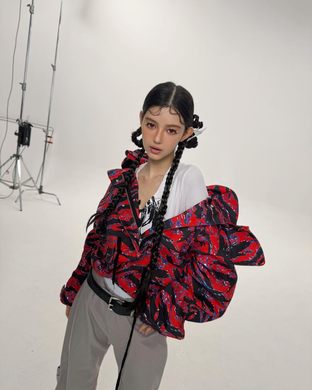 韓網熱議7位擁有特殊姓氏的KPOP偶像！勝寛「濟州夫氏」超罕見，明宰鉉、Danielle都上榜！-6