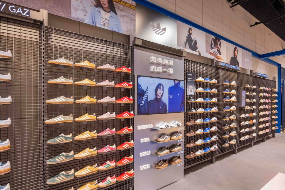 adidas信義概念店新開幕！全台最大鞋牆在這裡「爆紅芭蕾舞鞋、天空藍跆拳道鞋」都有賣！-11