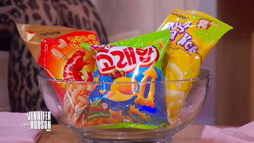 Jennie最愛同款零食找到了！超夯「香蕉脆條」韓妞瘋狂掃貨、這款餅乾台灣超市就買得到！-2