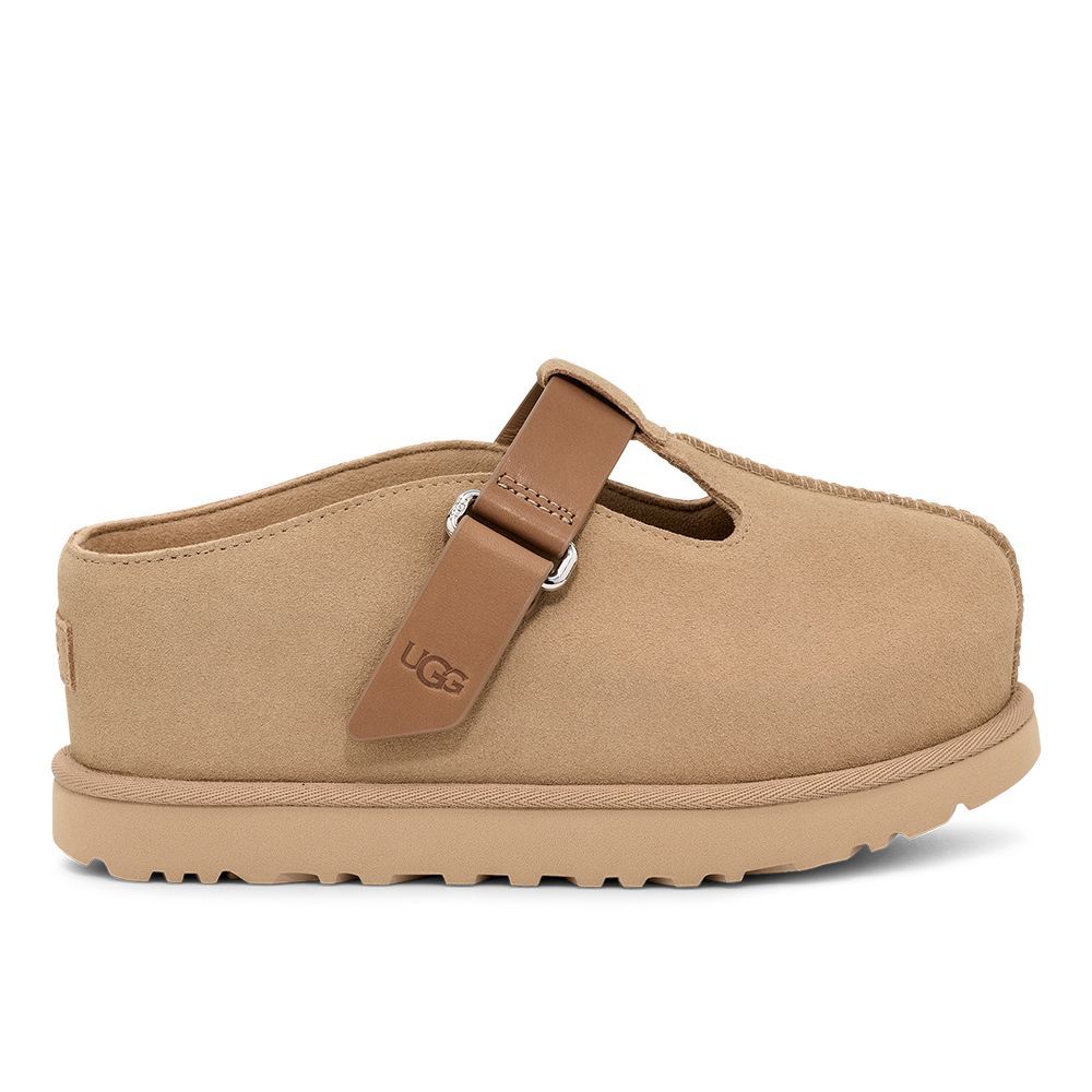 韓國女生都買了！UGG爆款「厚底木屐鞋」兩段式增高、一穿上腿看起來又細又直！-2