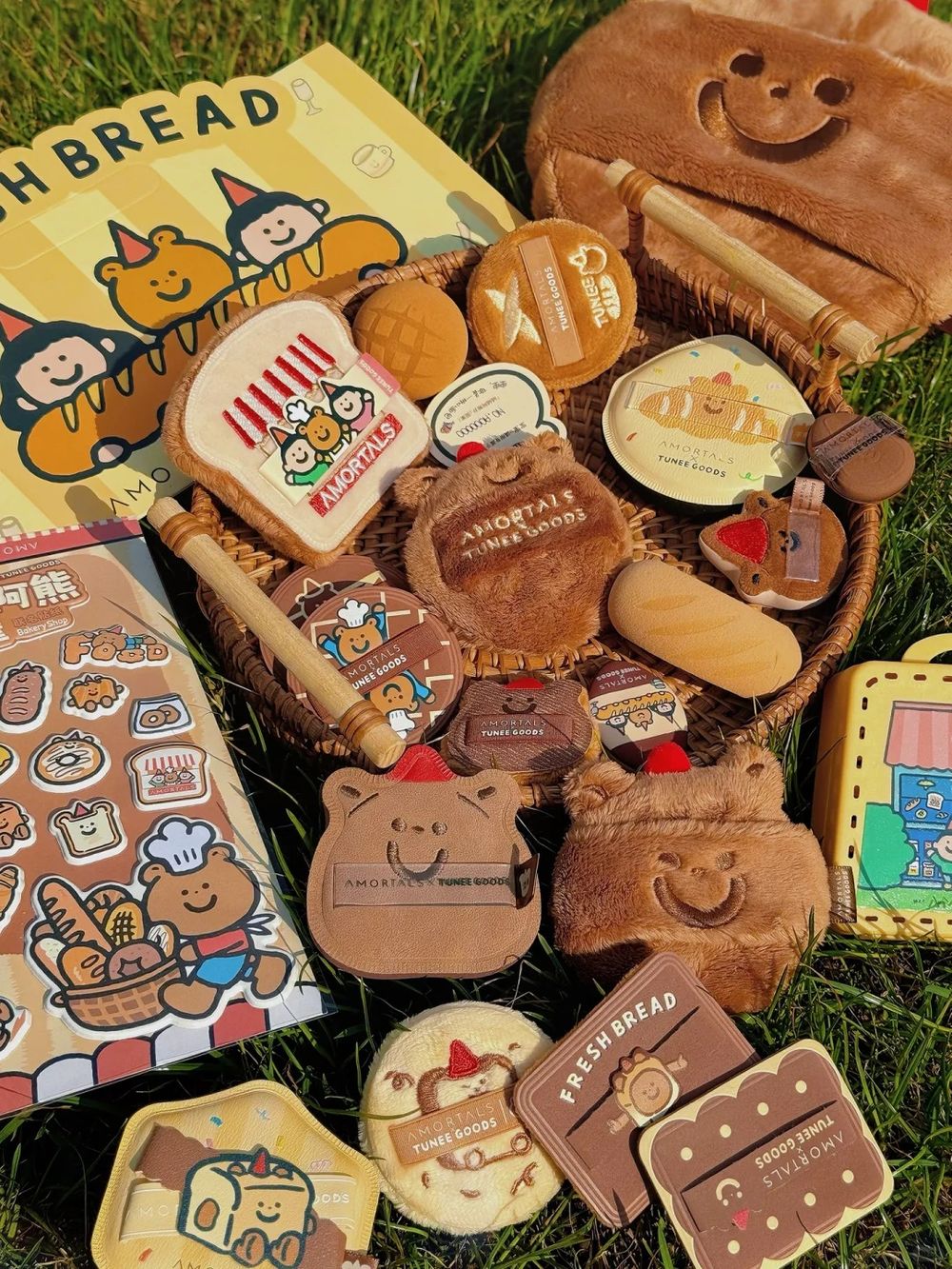 彩妝工具界的JELLYCAT！爾木萄全新「烤麵包粉撲家族」，彈Q氣墊粉撲、鬆軟蜜粉撲...，這價格真的可以ALL IN！-2