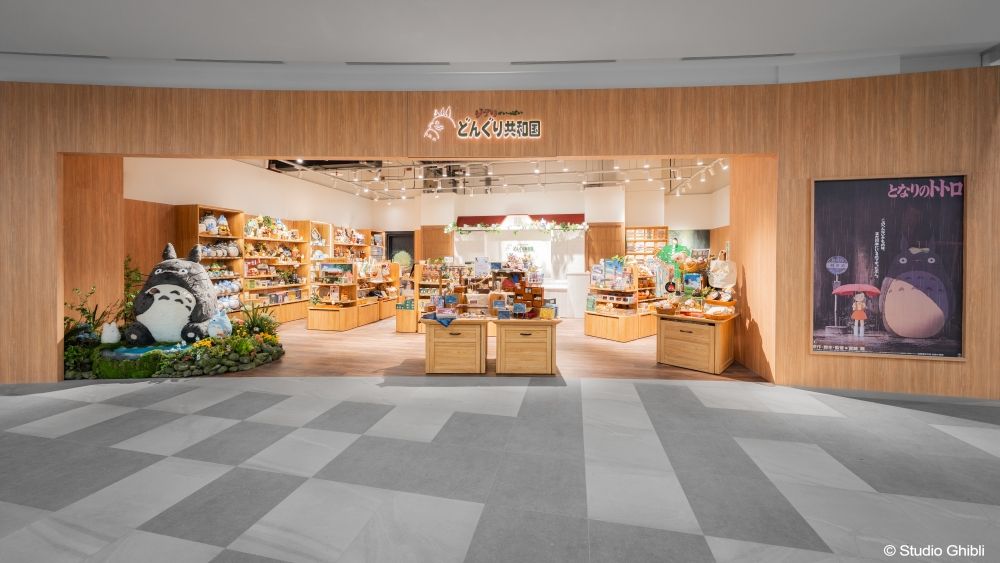 南港LaLaport必逛吉卜力專賣店「橡子共和國」！限定龍貓必打卡、日妞搶破頭因因玩偶這裡也買得到！-2