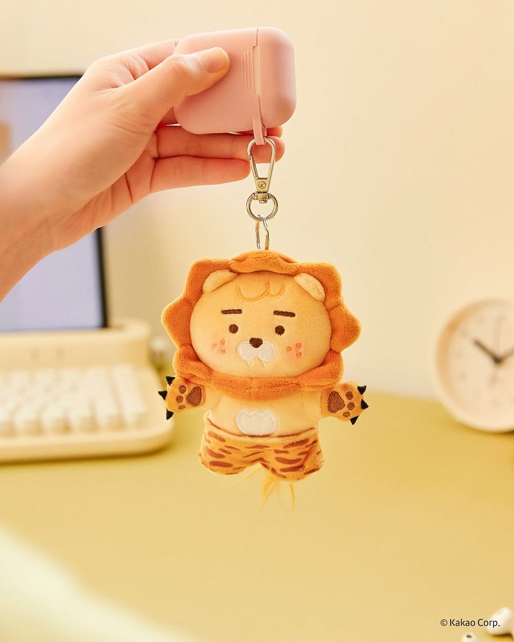 2025韓國旅遊必買！Kakao Friends動物園系列「無尾熊萊恩、浣熊春植玩偶」可愛到發瘋瘋！-10