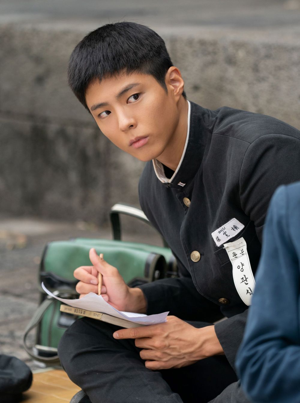 韓網評選6位人氣男演員的人生角色！邊佑錫《背著善宰跑》魅力爆棚，《苦盡柑來》朴寶劍太會演，金宣虎最火角色是他！-4