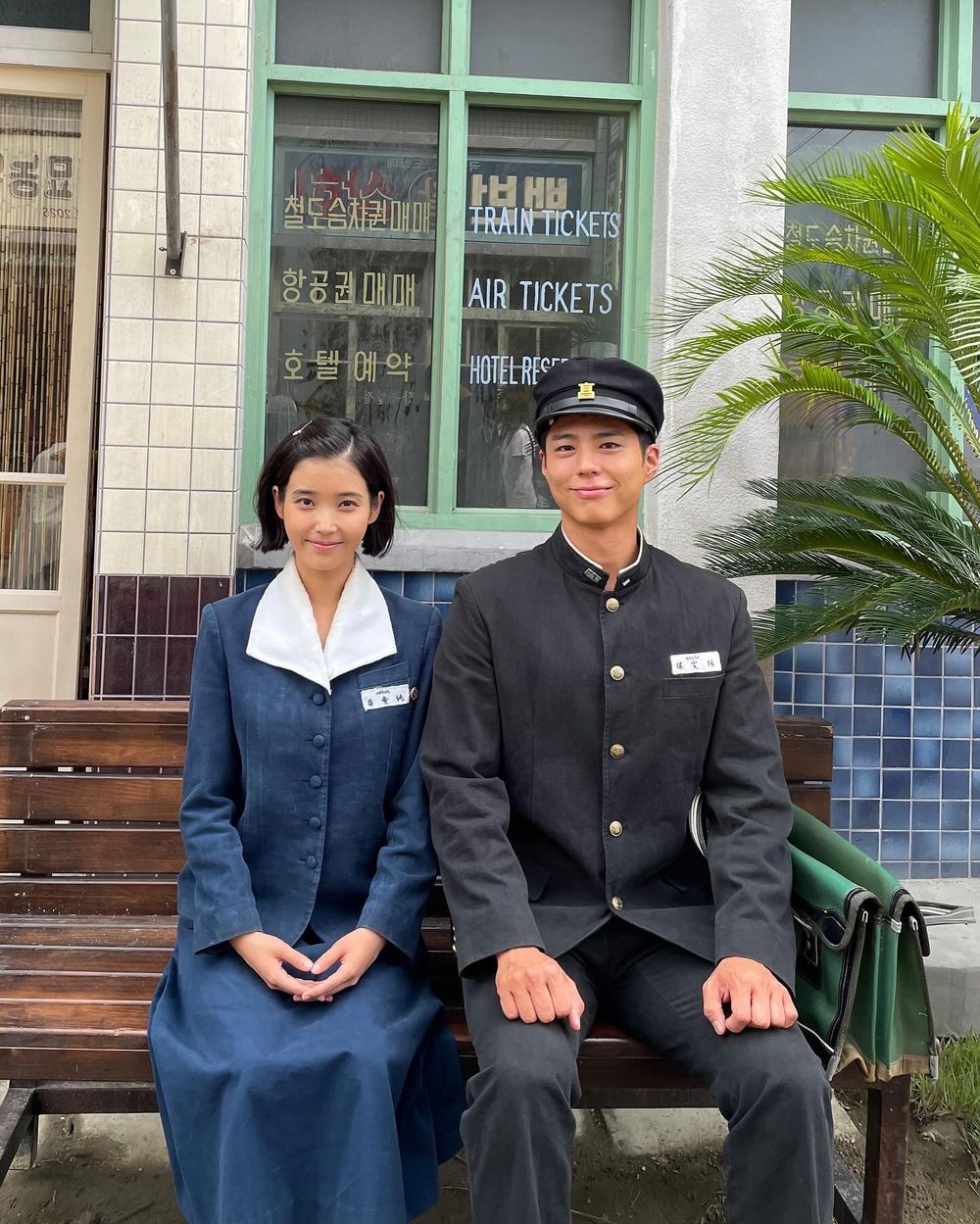 Netflix《苦盡柑來遇見你》IU自曝全素顏上陣？！攝影機也拍不到毛孔、細紋的牛奶膚質，保養全靠這些重點！-7