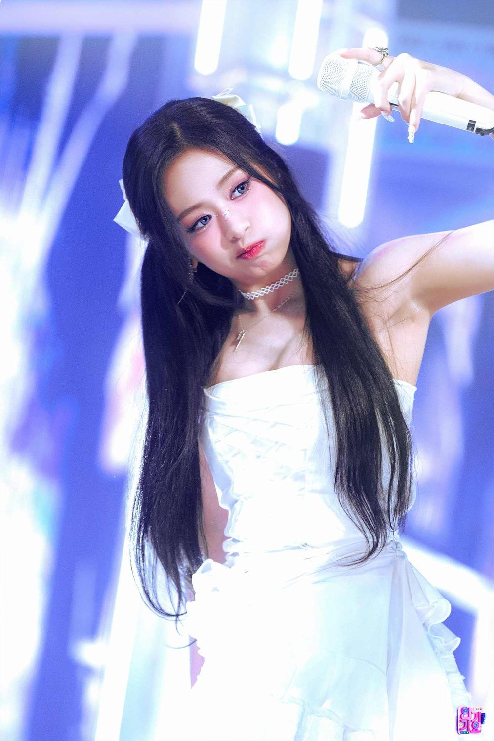 韓網公認7位歌聲具爆發力的女團主唱成員！Sullyoon反差感音色超狂，安俞真、Winter嗓音很有辨識度！-10