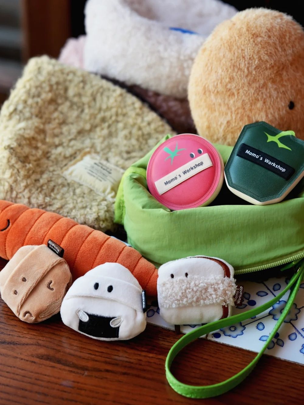 粉撲界的Jellycat！毛吉吉全新「便當粉撲」生吐司、荷包蛋變身實用定妝工具，可愛到發瘋、鐵粉直接整套包！-16