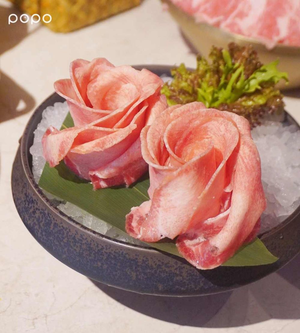 台北必吃麻辣鍋推薦！撈王粵式煲湯+麻辣湯底療癒爆炸、「玫瑰牛舌、雙臘煲仔飯」必點一次看！-16