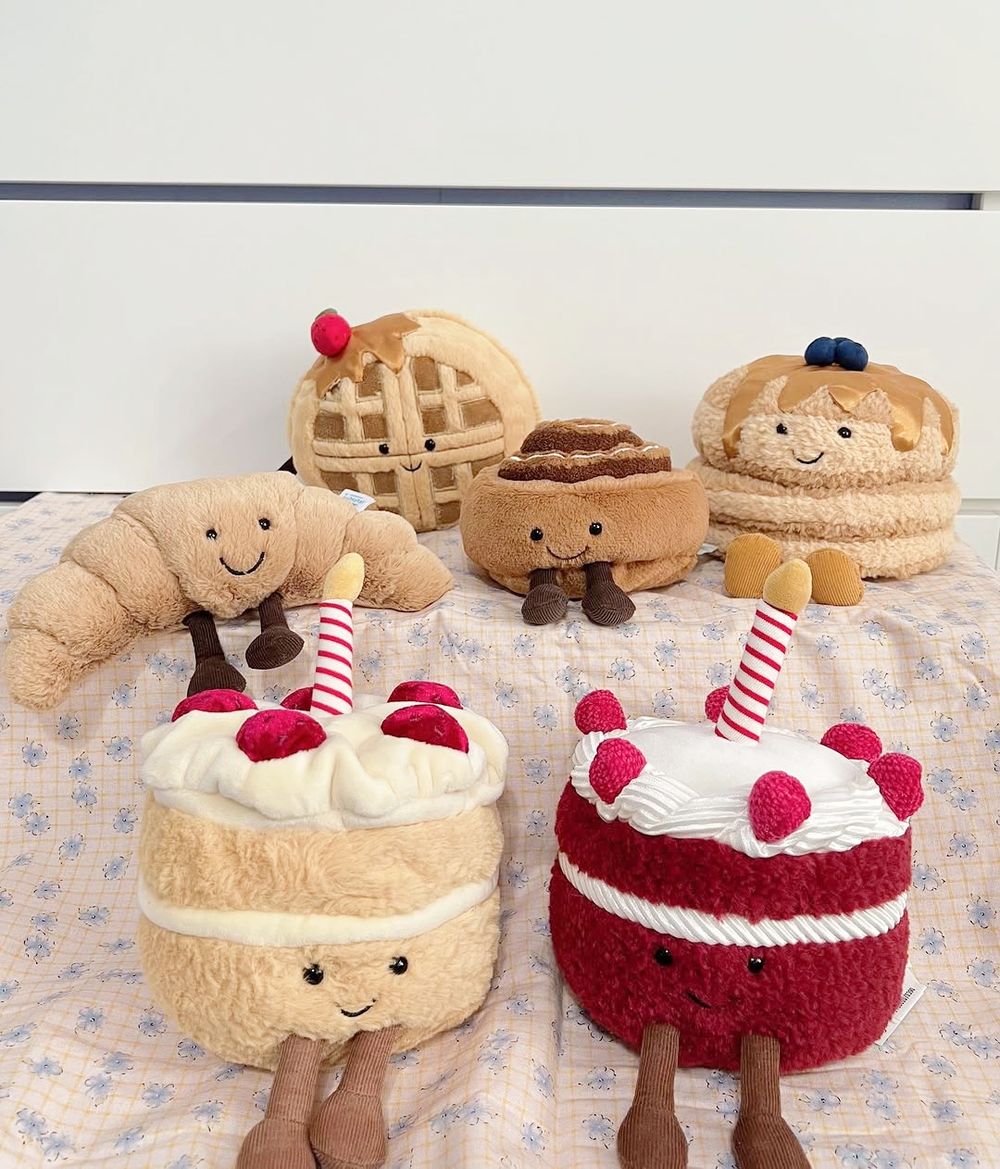 新一代搶錢王！2025必買5大超人氣療癒角色推薦：Jellycat小熊、泡泡瑪特CRYBABY韓星都在瘋！-6
