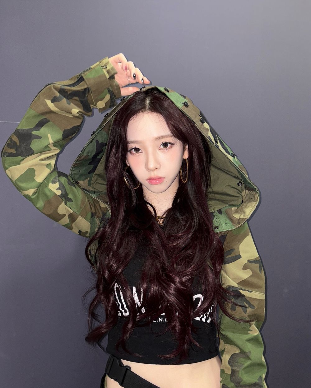 韓網熱議6位經常帶起流行趨勢的KPOP偶像！GD、Jennie成最佳時尚範本，Karina狂登韓網熱搜！-4