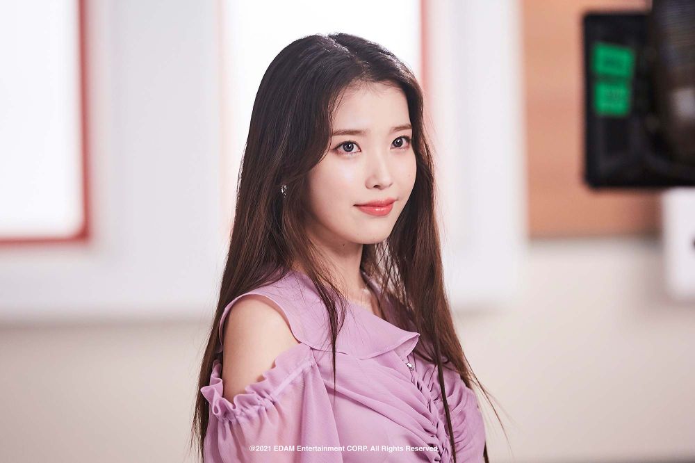 盤點7首奪冠速度超快的KPOP歌曲！BTS防彈這首橫掃排行榜，IU、GD空降成績創最狂紀錄！-10