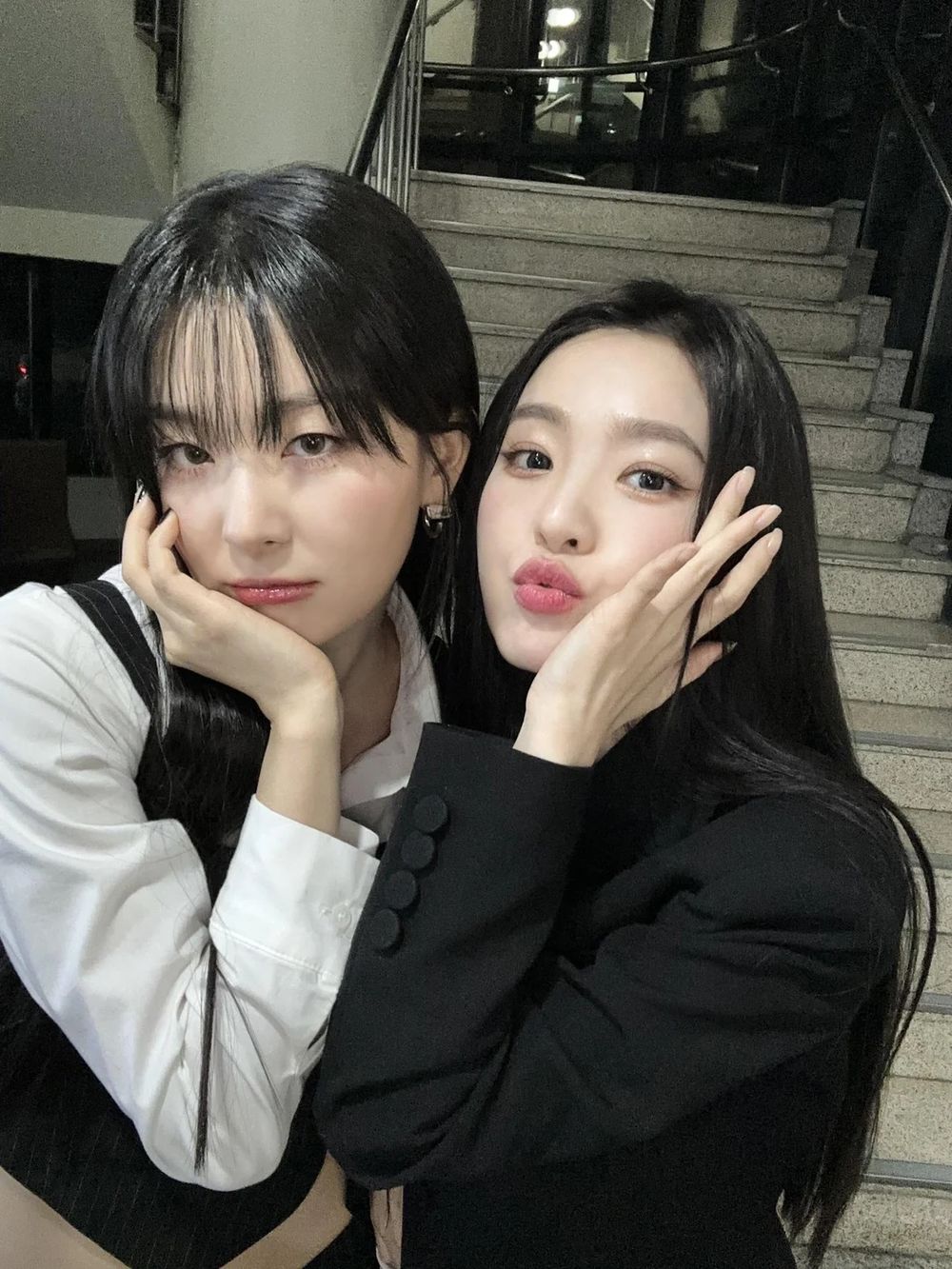 5月韓國SOLO歌手小分隊回歸出道總整理！防彈Jin展開首次個人巡演，Irene瑟琪時隔5年再度合體出輯！-11