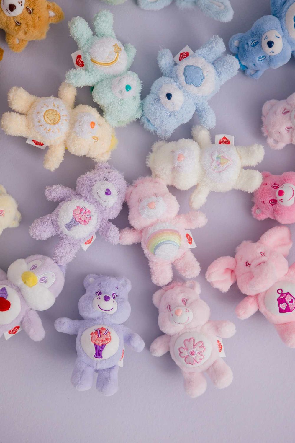 Grace Gift又來逼人！Care Bears最新盲盒是「捲捲毛小熊」可愛到想捏緊不放！-5