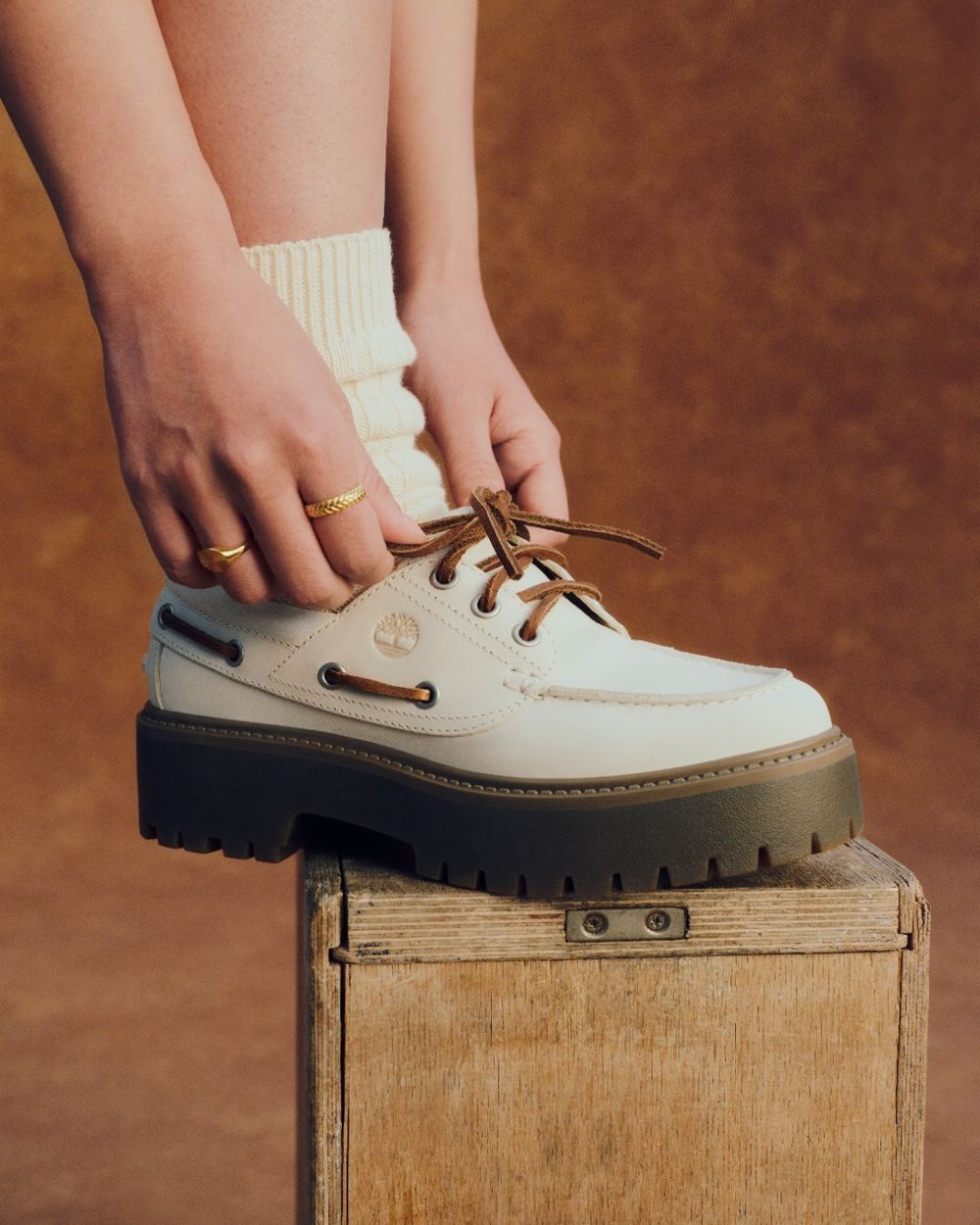 Timberland帆船鞋紅回來了？！細腿「厚底版」韓女瘋搶、還有「大黃靴」愛豆也人腳一雙！-3