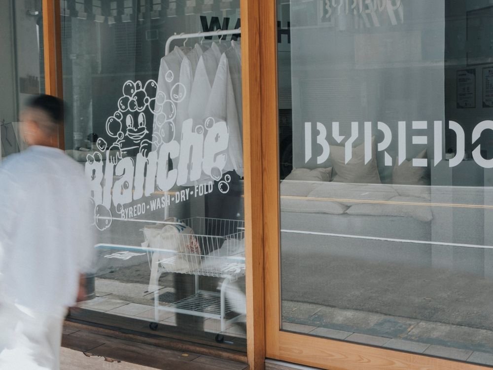 成訓同款香水！BYREDO「返樸歸真」全新限量香氛新品登場，身體保濕噴霧、織品噴霧、香氛蠟燭，用高級清爽皂香瀰漫滿室！-9