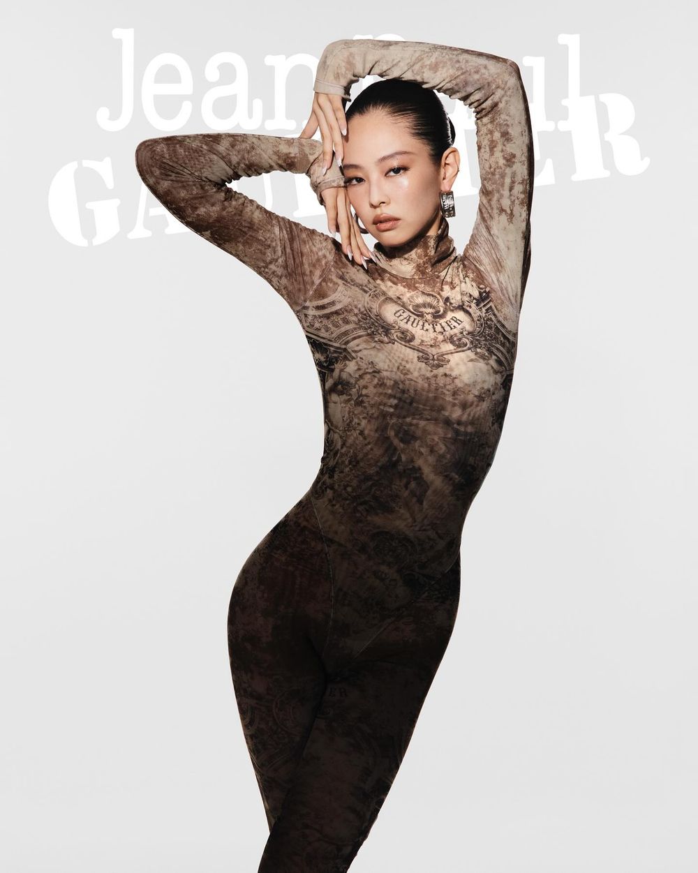 韓網熱議6組不打歌也能奪冠的KPOP偶像！Jennie新歌稱霸榜首，IU、太妍音源實力太驚人！-3