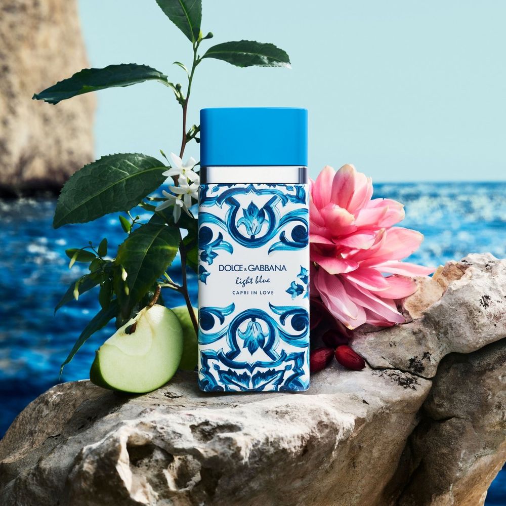 丁海寅的夏季體香味！DG「Light Blue淺藍香氛系列」融合檸檬、迷迭香的木質調香水，釋放地中海盛夏的度假氛圍！-8