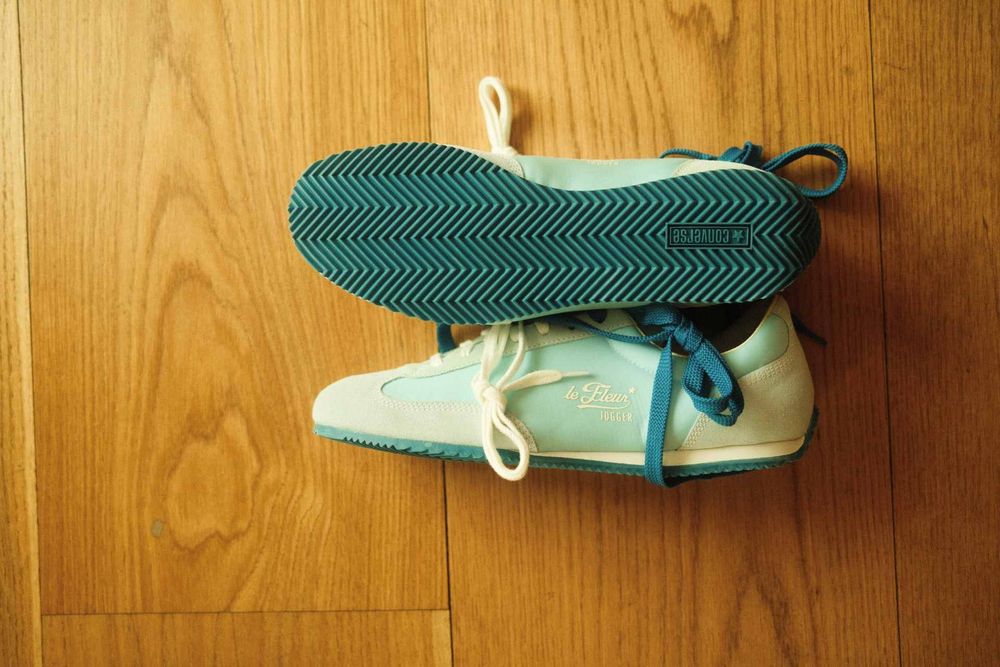 2025下半球鞋大黑馬！Converse上新薄底鞋「雙鞋帶+尼龍麂皮」精品感拉滿、這雙一定爆！-6