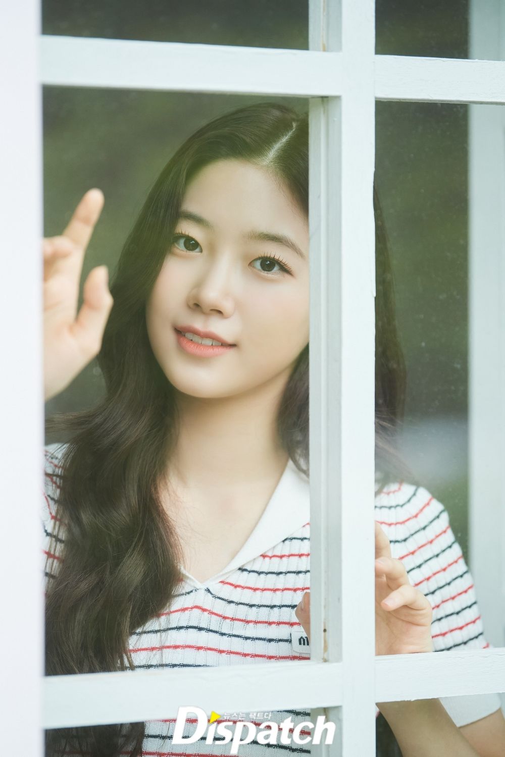 盤點7位最具純情漫畫感的韓國女偶像！Sullyoon、Jisoo獲封初戀臉，Winter撞臉這位人氣動漫角色！-5