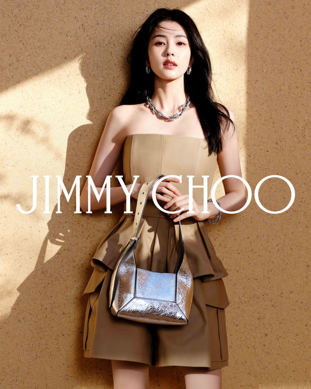 《臨江仙》白鹿喜提新頭銜！正式成為Jimmy Choo亞太區代言人、官宣照美到封神！-4