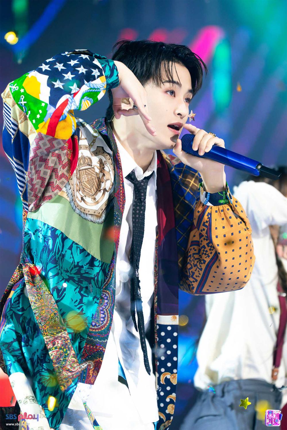 選秀練習生票選6位最崇拜的K-POP男偶像！成韓彬唯一新人上榜，GD柾國舞台魅力太強大！-11