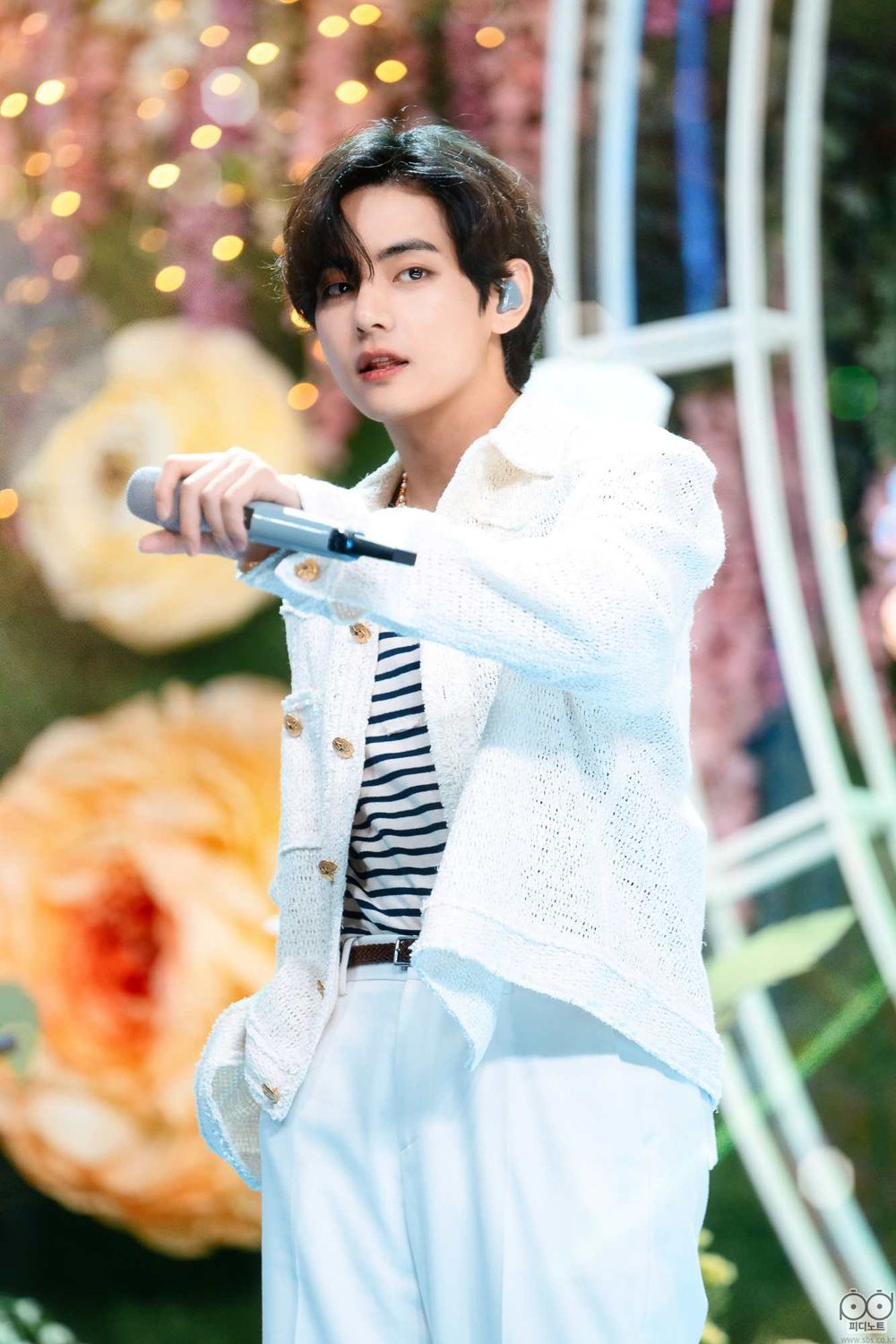網票選6位神級「結尾妖精」KPOP男偶像！防彈V、Felix表情演技封神，S.COUPS這幕全網瘋傳！-2