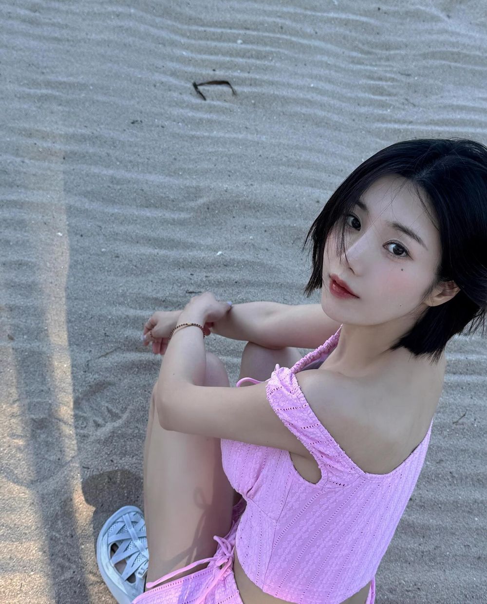 韓網票選6位最想一起度過夏天的女偶像！權恩妃、張員瑛上榜，Karina登Waterbomb成話題焦點！-13